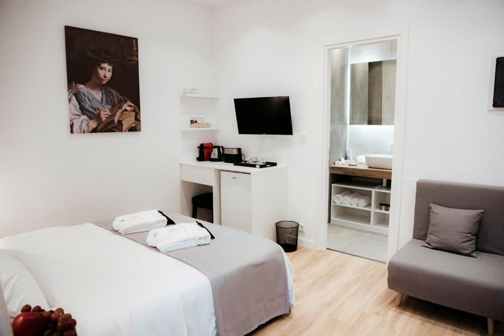 Muses Hotel *